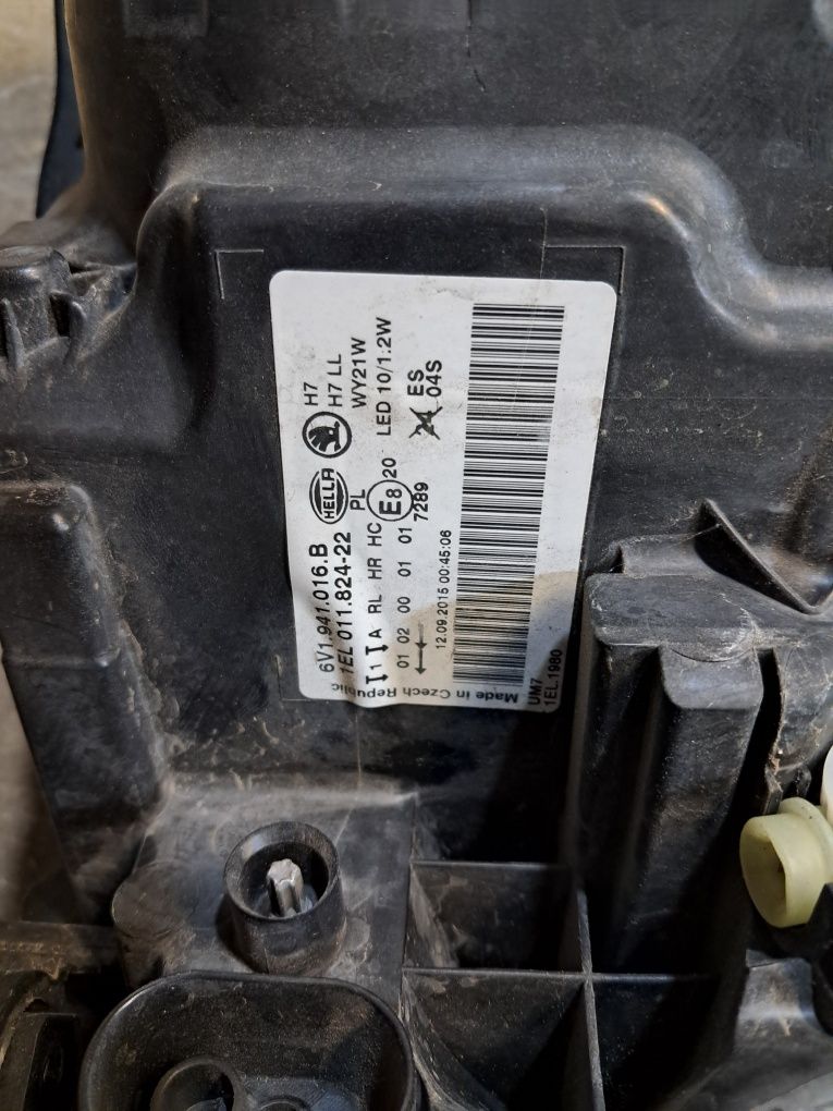 Фара права шкода фабія 3 галогенова, skoda fabia 3