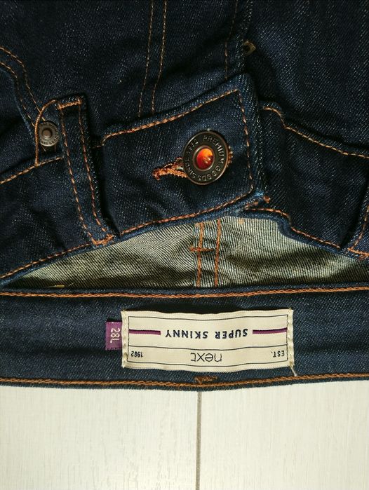 Нові джинси Next W 28 L 33 розмір