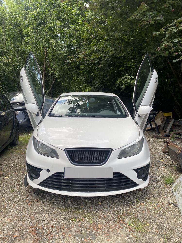 Na Części Seat Ibiza IV 6J 1.2 TDI 75KM 08-17r. Lambo doors FR