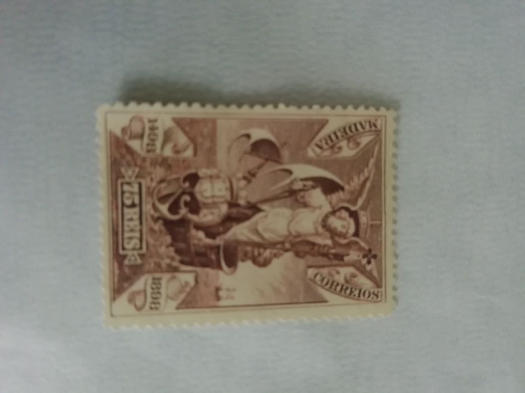 Vários selos portugueses e outros
