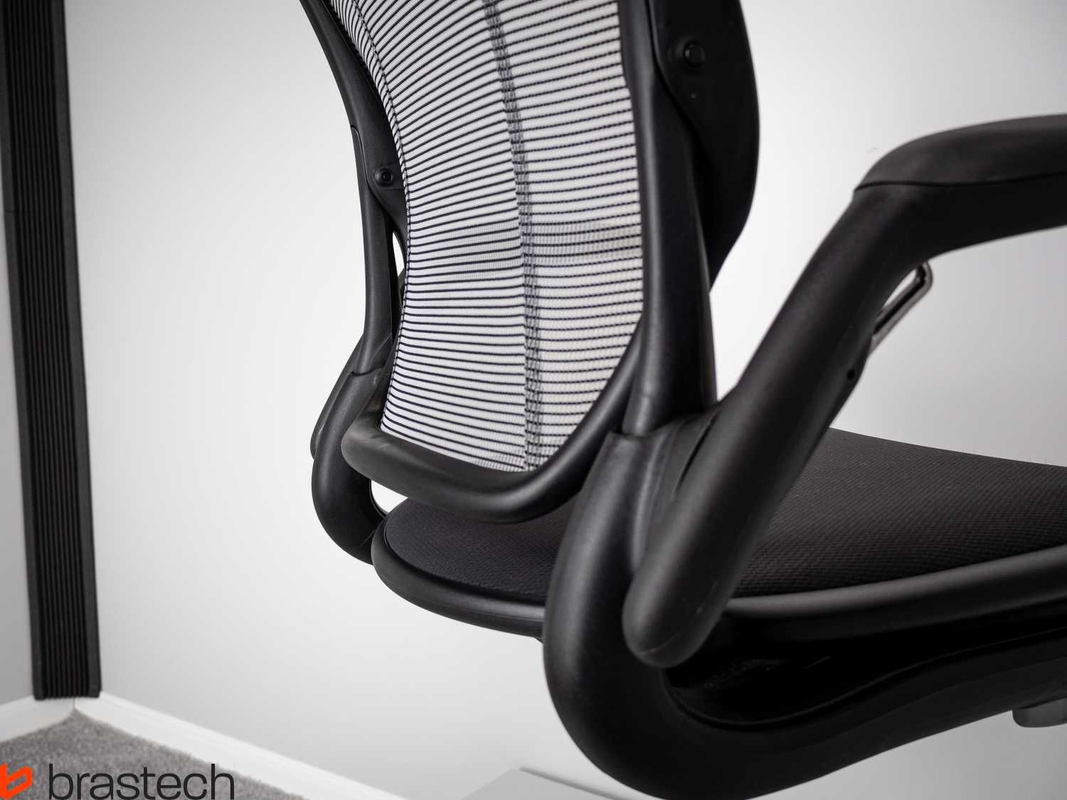 Fotel ergonomiczny  Humanscale Diffrient World
