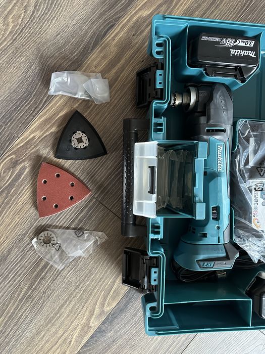 Акумуляторний реноватор Makita XMT03 18v.