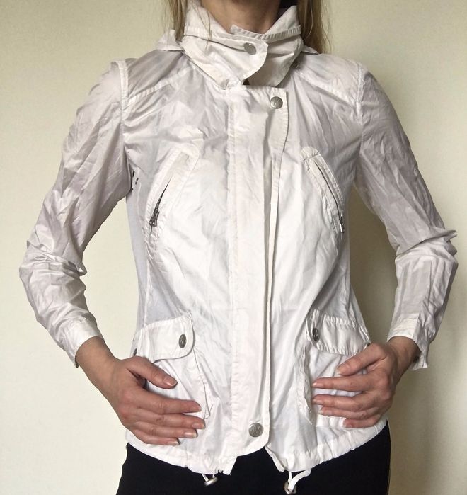 Kurtka wiatrówka Armani