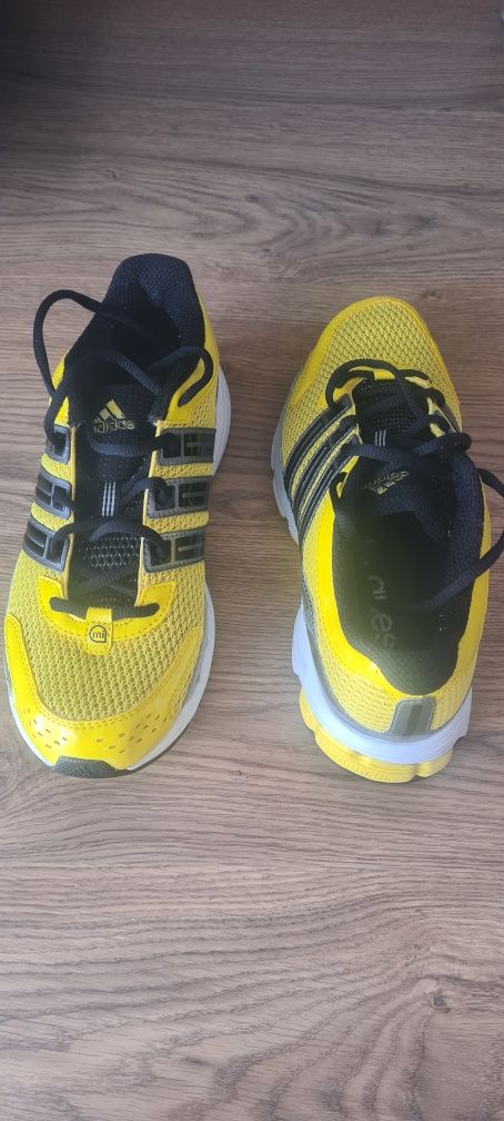 Buty męskie Adidas Questra Cushion M G64377, r 40 2/3