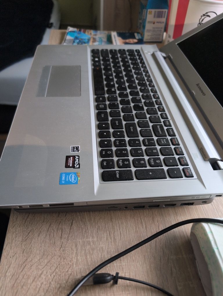 Laptop  lenovo Z 51-70