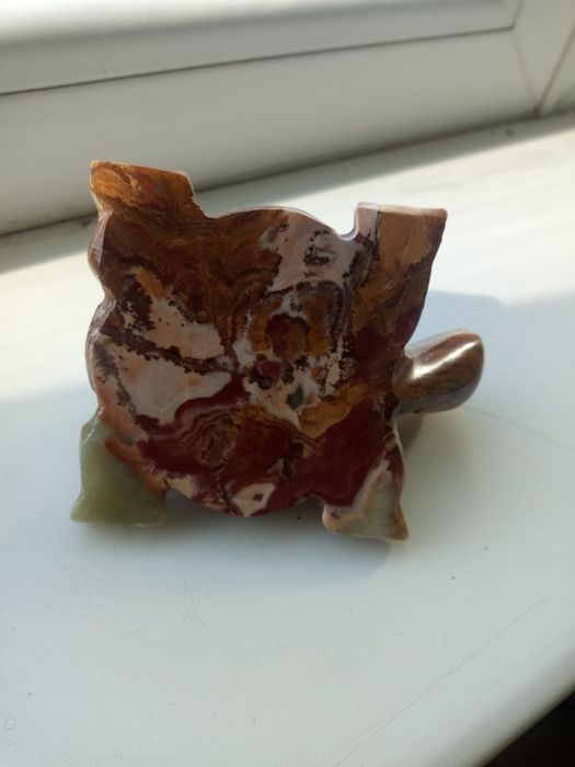 черепашка из натурального камня