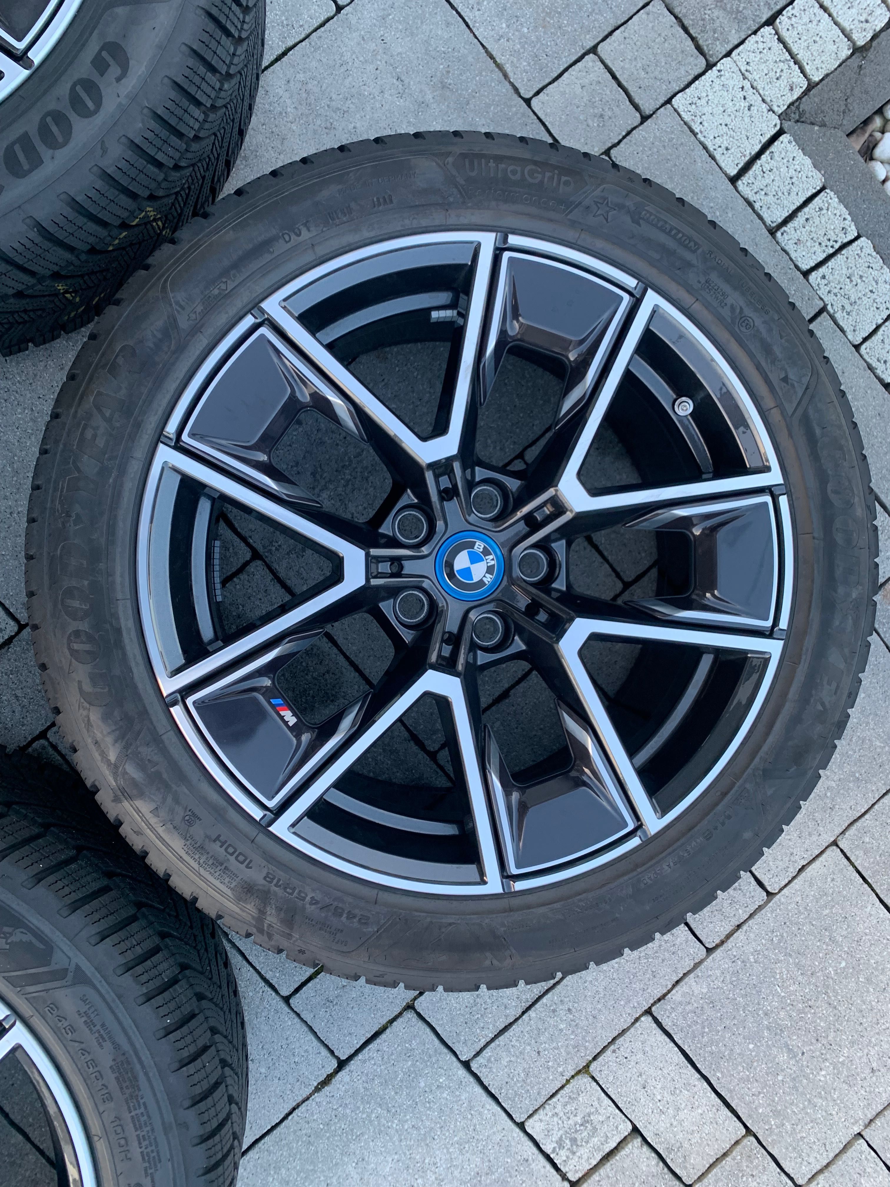 Диски шини BMW 245/45 R18 G20 G22 G23 G30 G26 G28