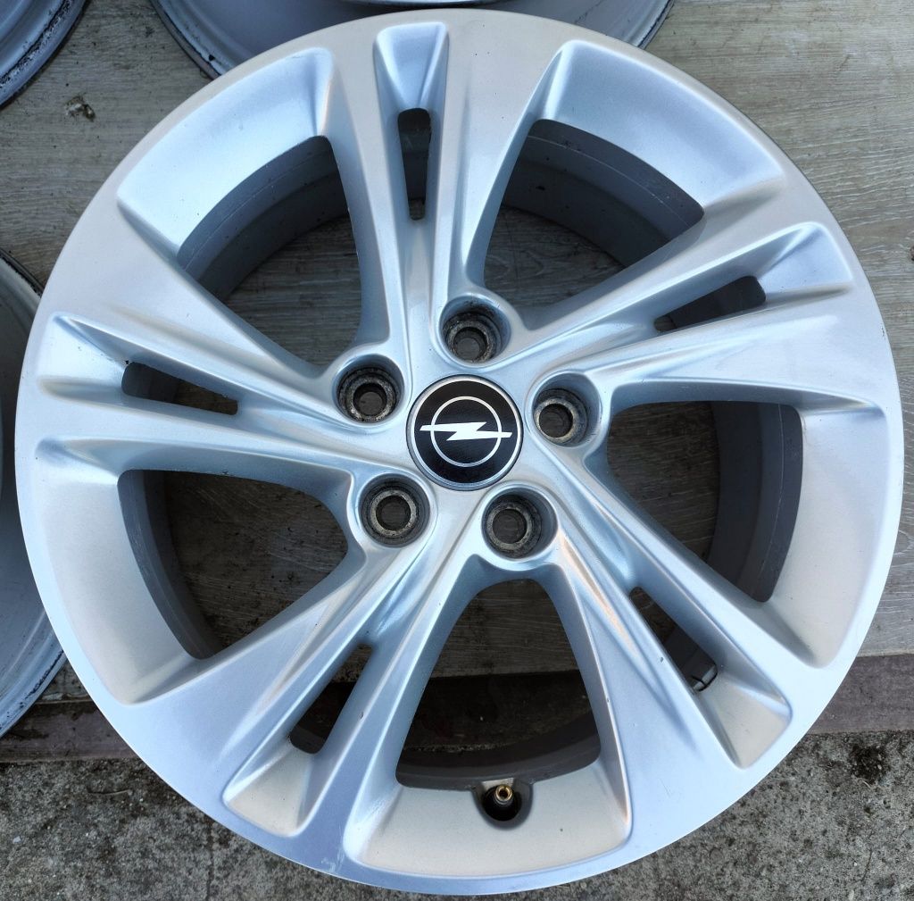 Felgi aluminiowe Jumpy Zafira Expert Proace Scudo 7x16 ET44 5x108