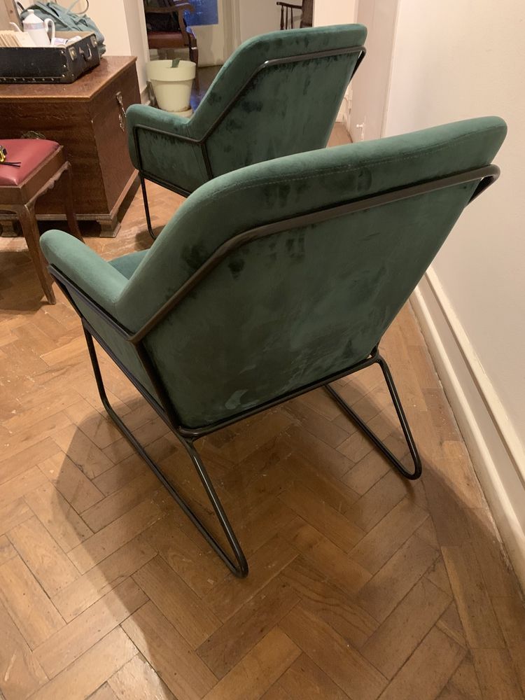 2 Poltronas em Veludo Verde