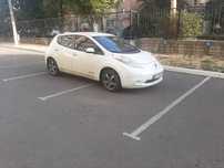 Продам Nissan Leaf 30 кВт, 2016