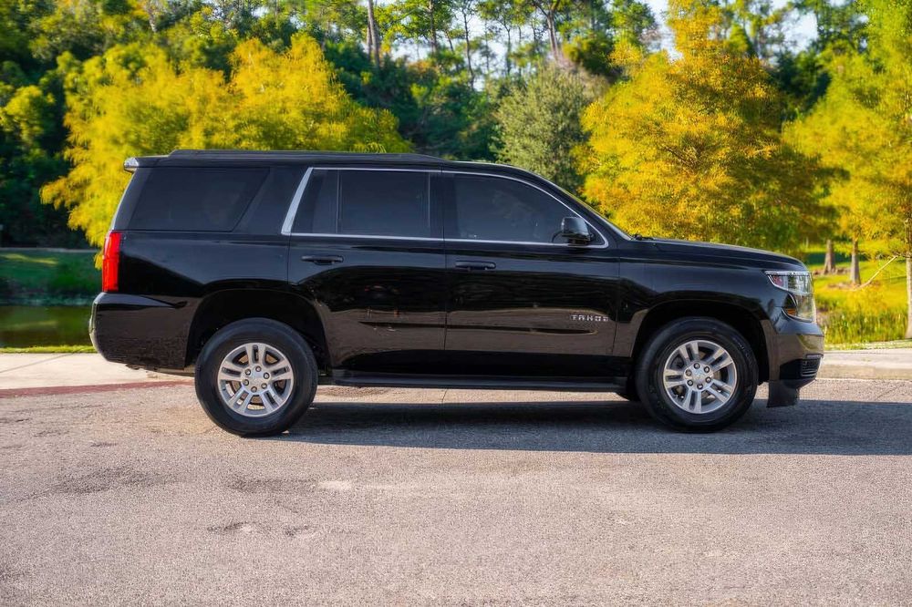 Chevrolet Tahoe LS      2017