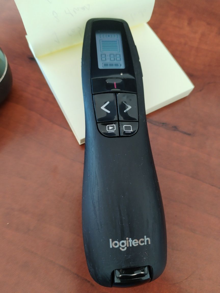 Apontador Logitech R700