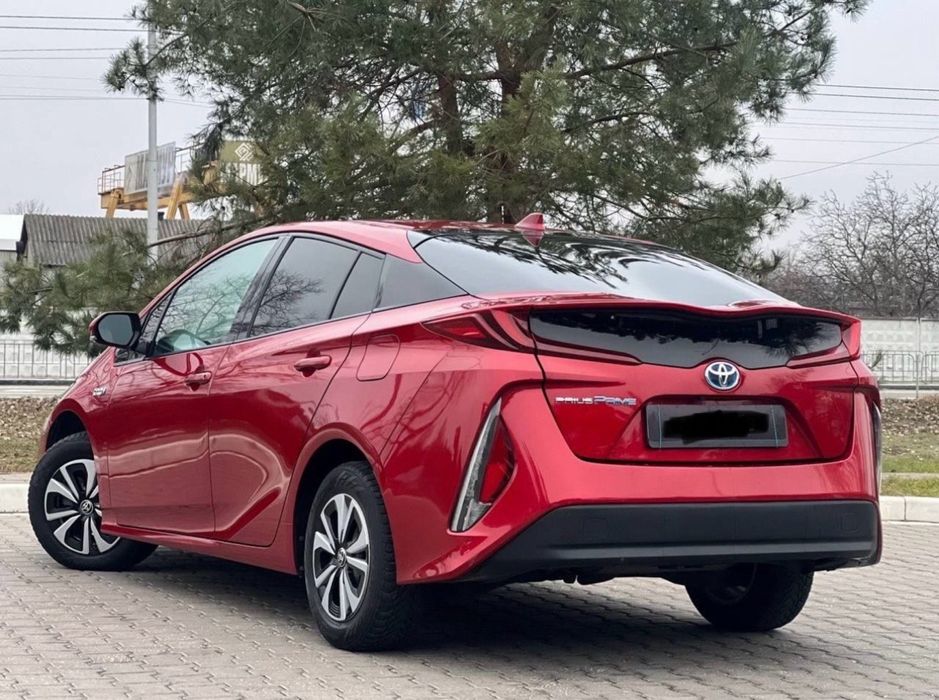 Продам гарного Prius Prime Plagin.100% рідним пробігом