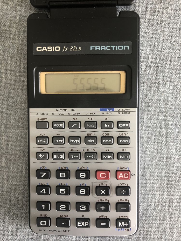 Calculafora marca Casio como nova usada so uma vez