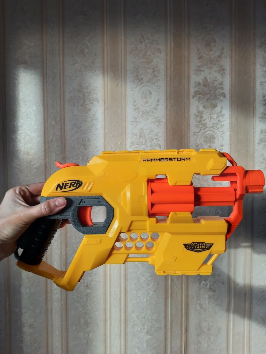 Бластер Nerf іграшковий пістолет
