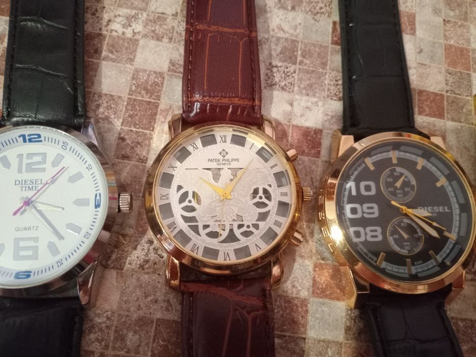 Продаю годинники нові