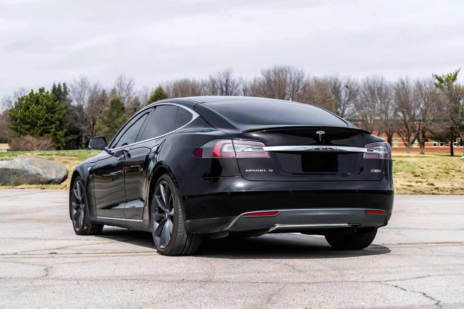 2015 Tesla Model S