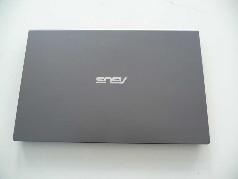 Asus A515J / Core i3- 8GB Ram