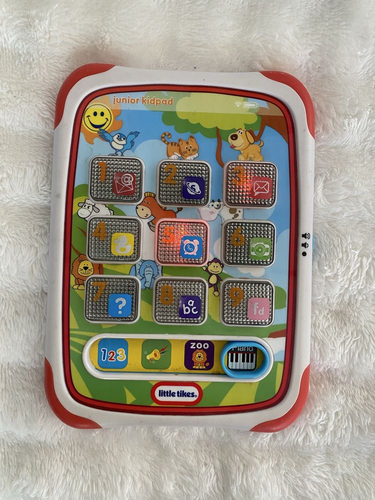 Little Tikes muzyczny tablet smartfon grający i śpiewający EN vtech