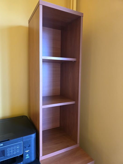 Meble (komoda, półki, szuflady)