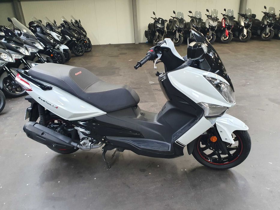 SYM gts 125 cruisym 125