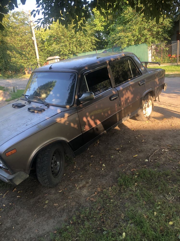 Продам ваз 2103