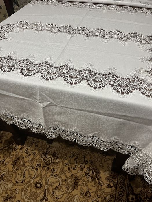 Obrus z gipiury biały