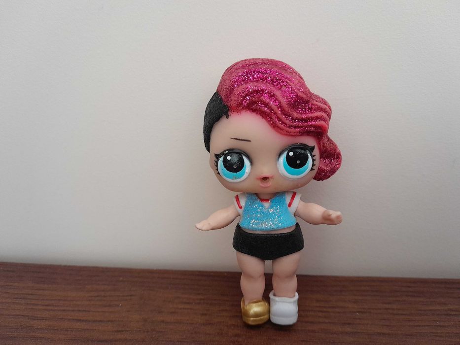 Куколка LOL Surprise Doll Rocker Glitter, фирменная