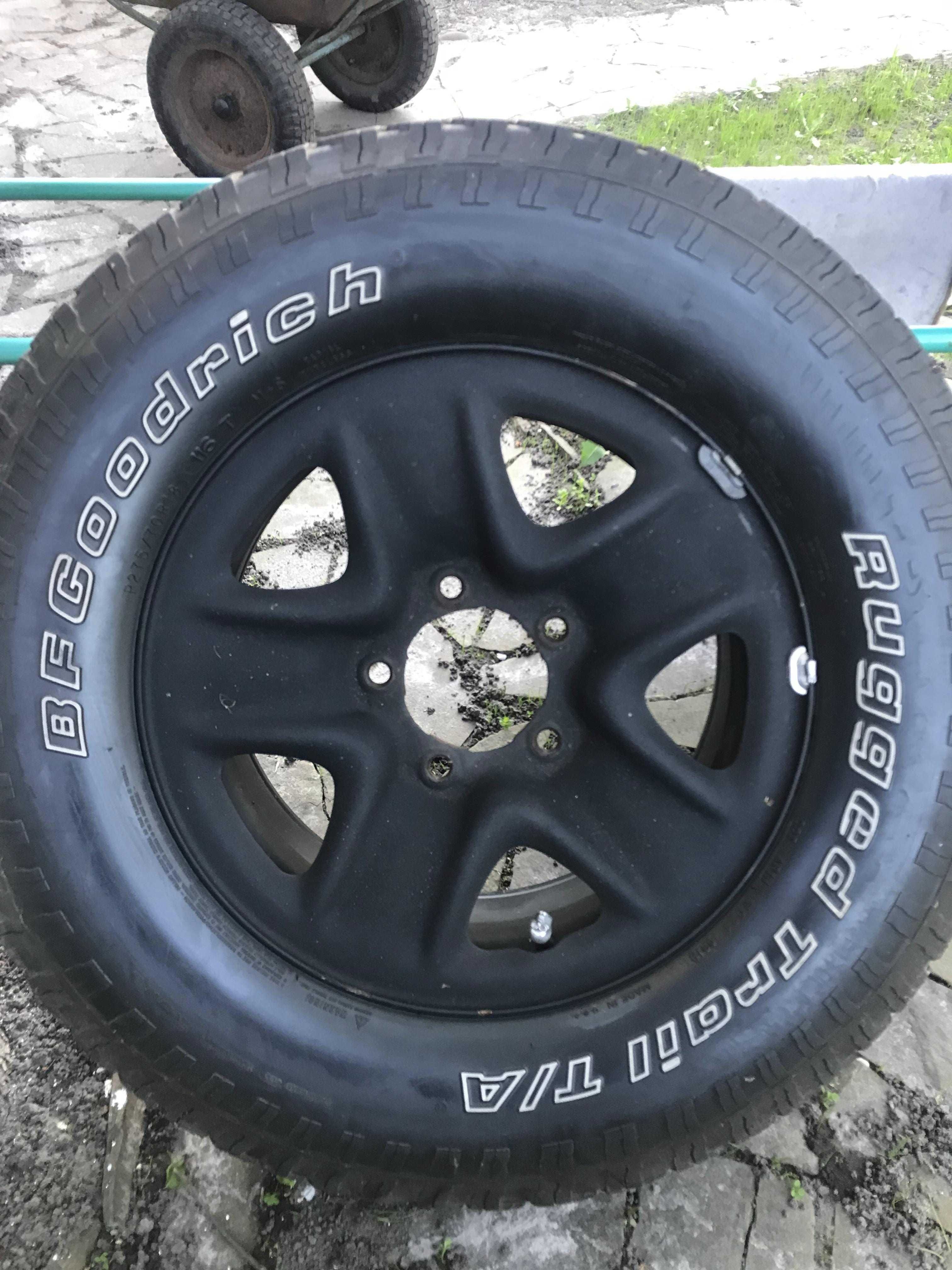 Комплект гума + диски R18 на пікап