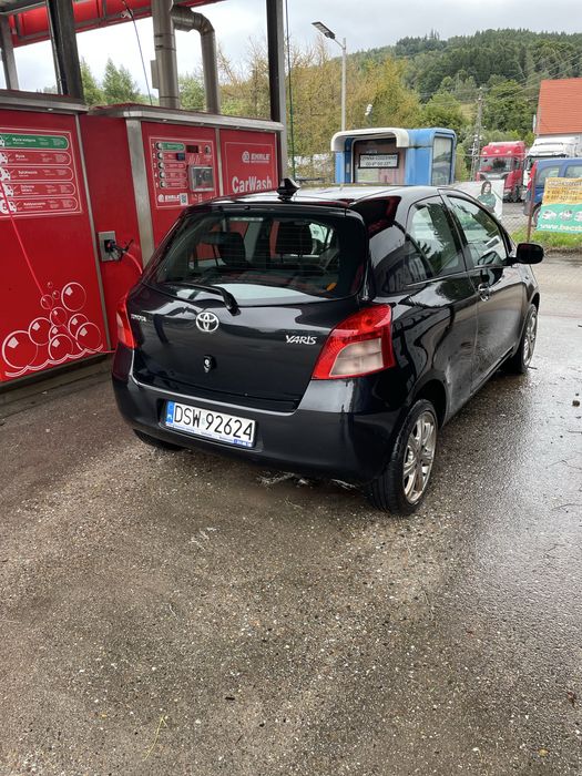 Toyota Yaris 1.0 5l/100km