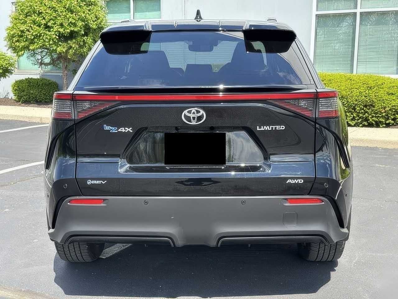 2024 Toyota bZ4X Limited