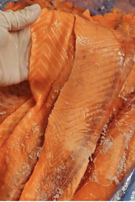 Продам слайси лосося