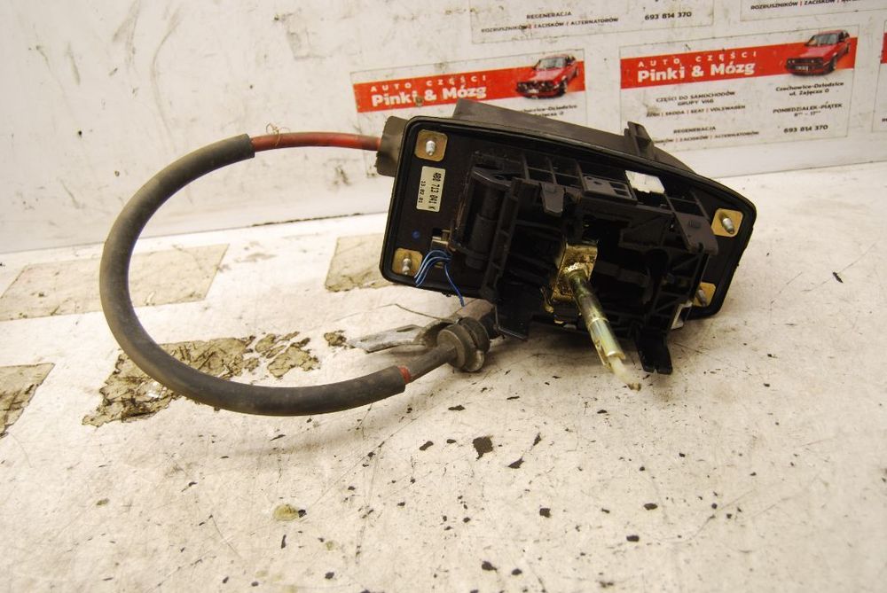 LEWAREK WYBIERAK ZMIANY BIEGÓW 4B0713041K AUDI A6 C5 AUTOMAT 2.5 TDI VW PASSAT B5