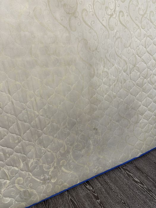 Продам матрац розмір  160/200