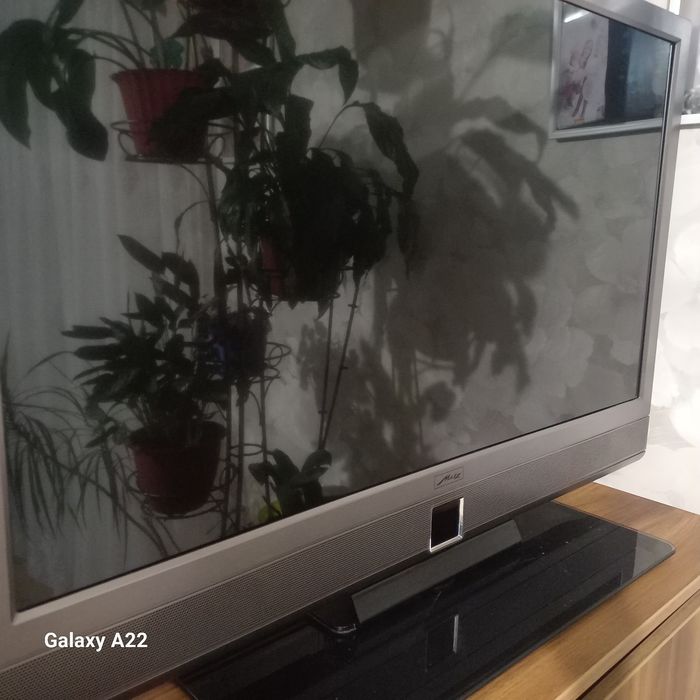 Телевізор Metz  Axio 37led