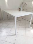 Stół ze szklanym blatem IKEA