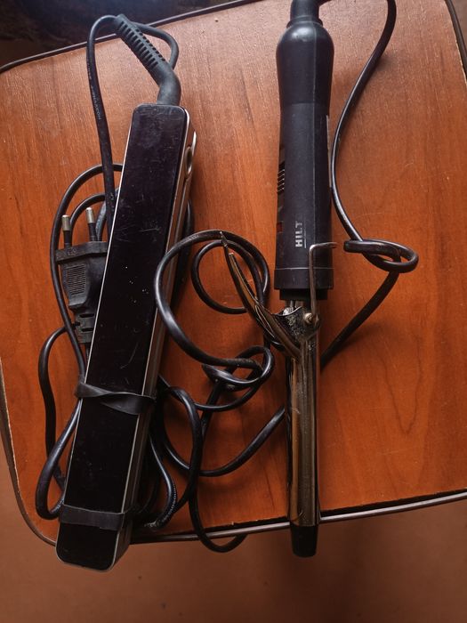 Утюжок плойка, плойка.