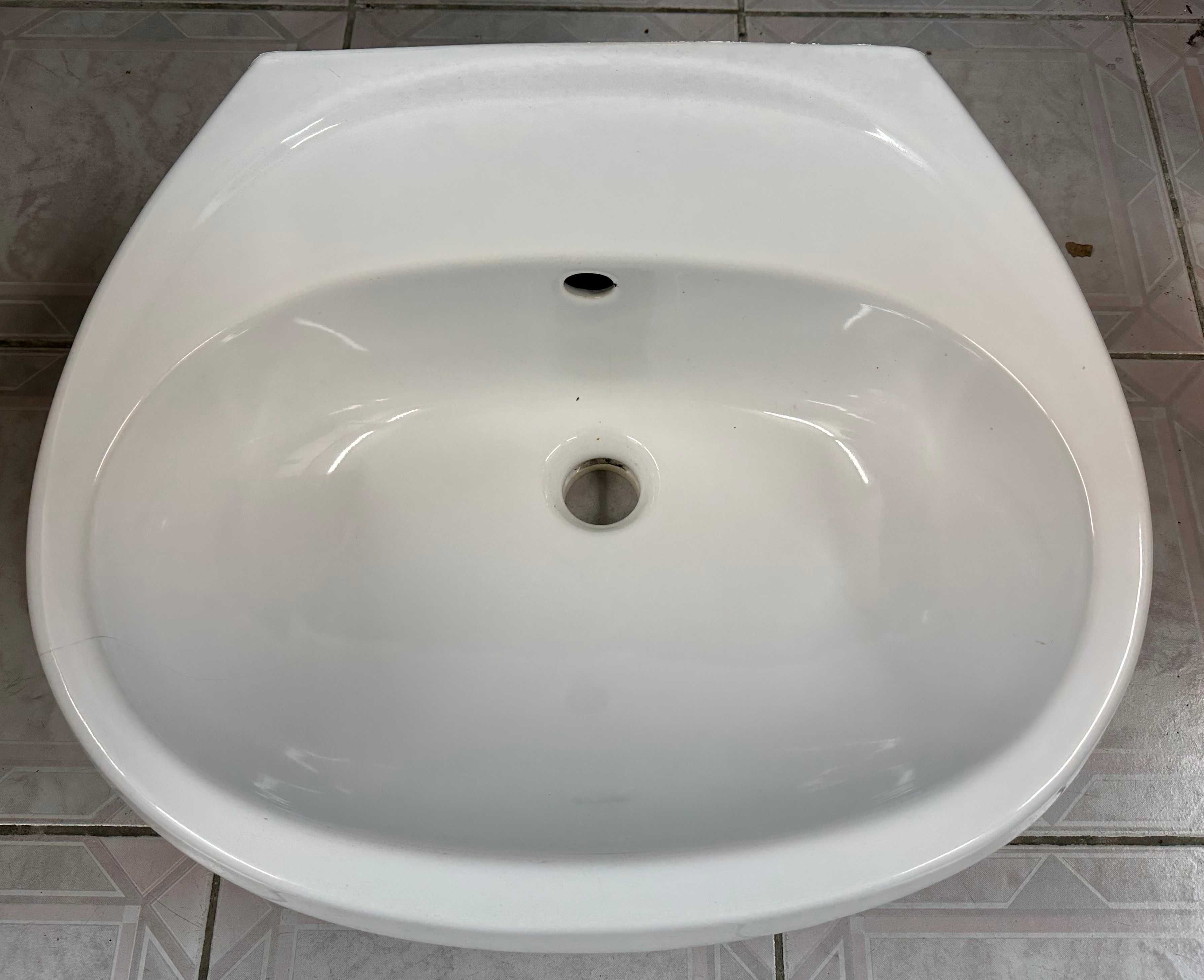 Umywalka ceramiczna