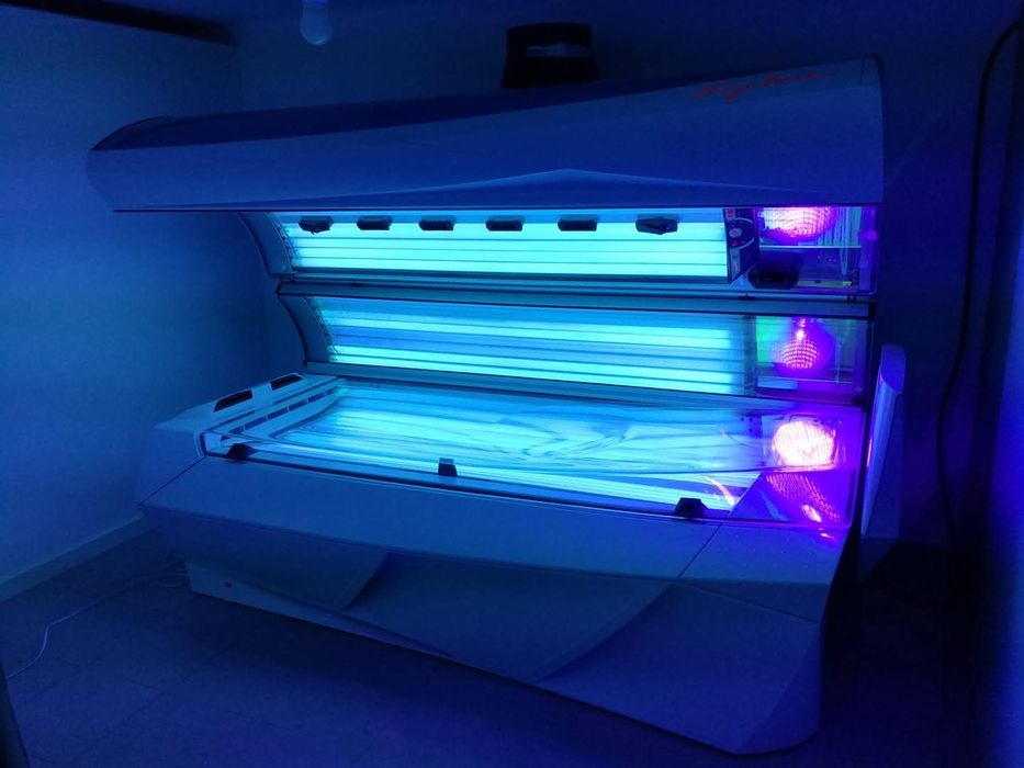 Máquina de solário profissional 
Ergoline
Ar condicionado
Jatos de agu