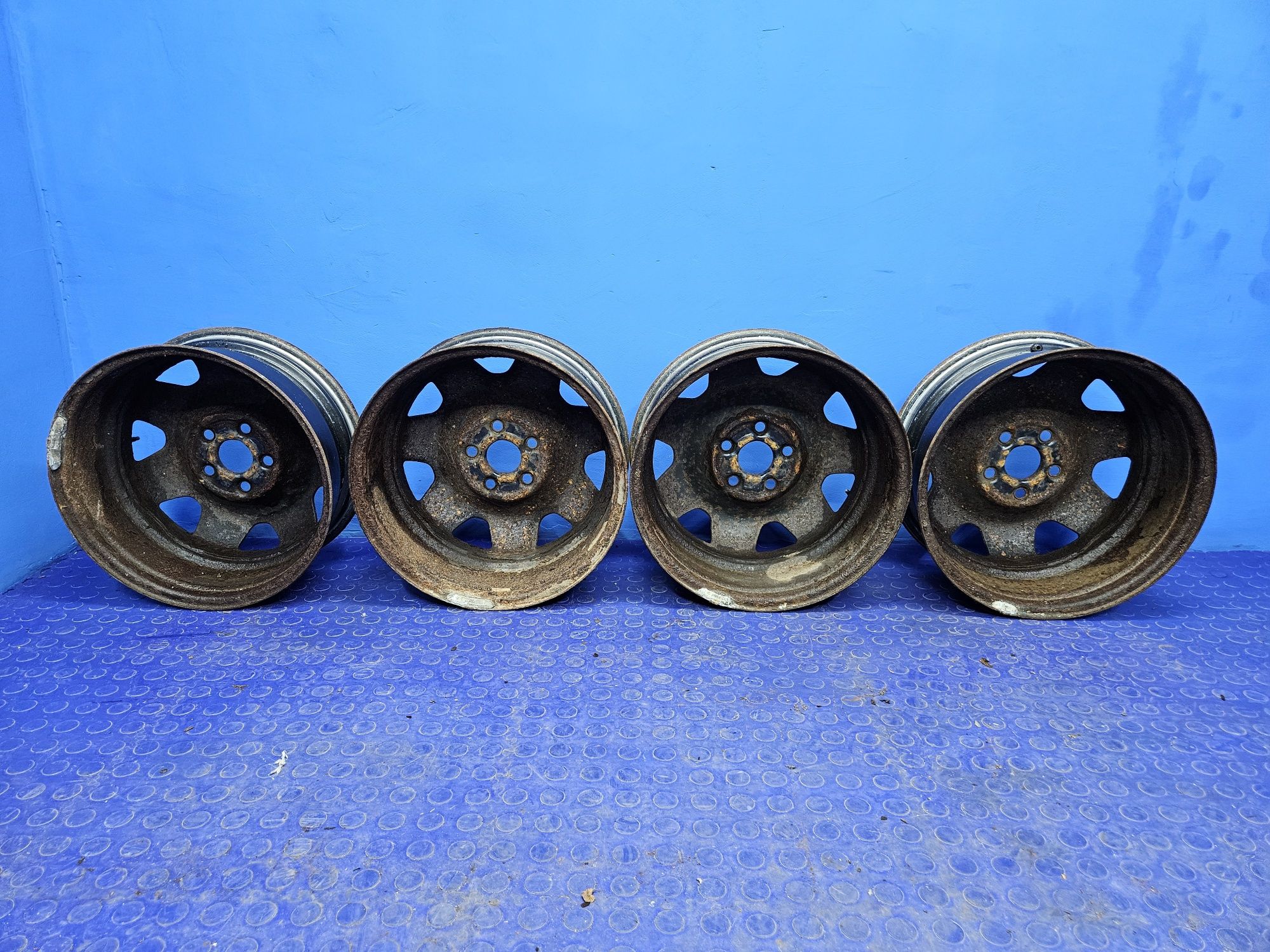 FELGI stalowe 17" VW T5 komplet 7J 5x120 ET 55 oryginał