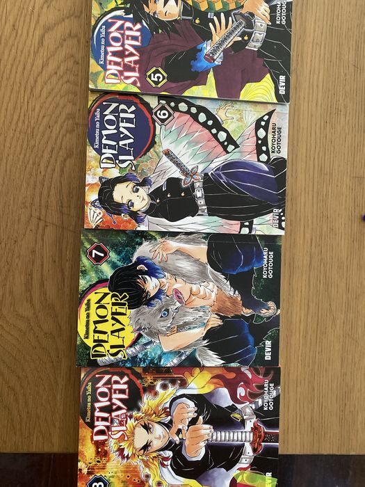 8 volumes de Demon Slayer