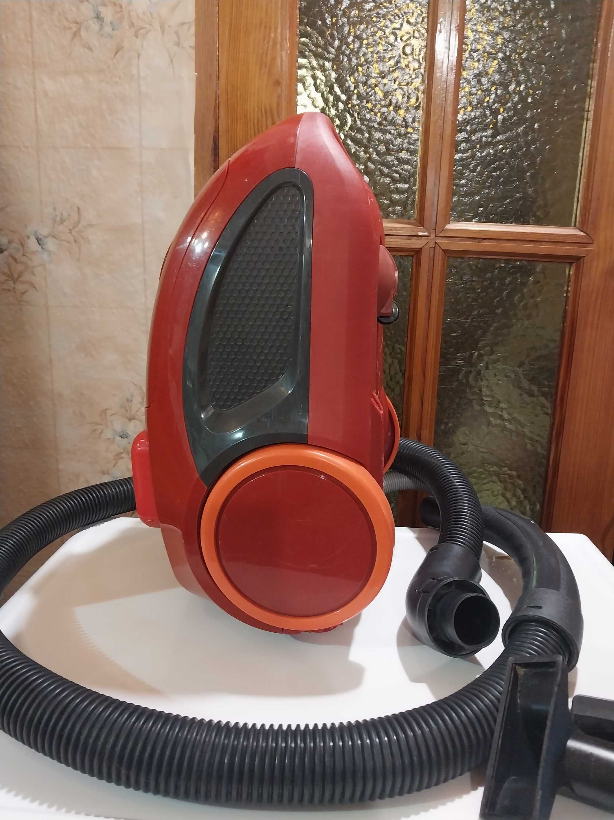 пылесос PHILIPS 2000W с мешком многоразовым