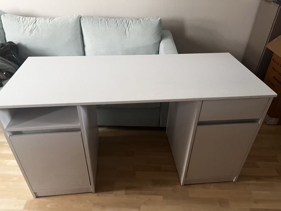 Biurko 140 cm dwie szafki