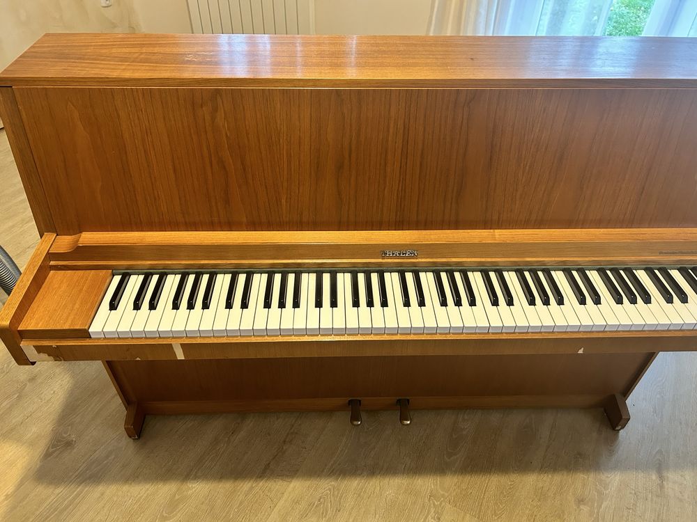 Pianino marki Thalen