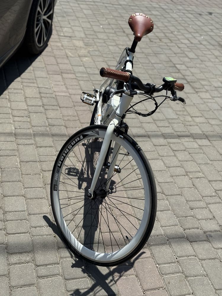 Продам Електро велосипед like bike stork