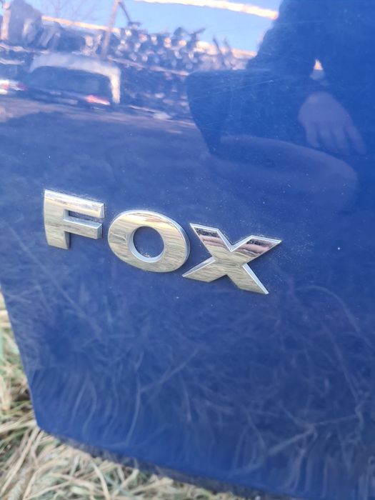 Кришка багажника задня ляда Volkswagen Fox Фольксваген Фокс