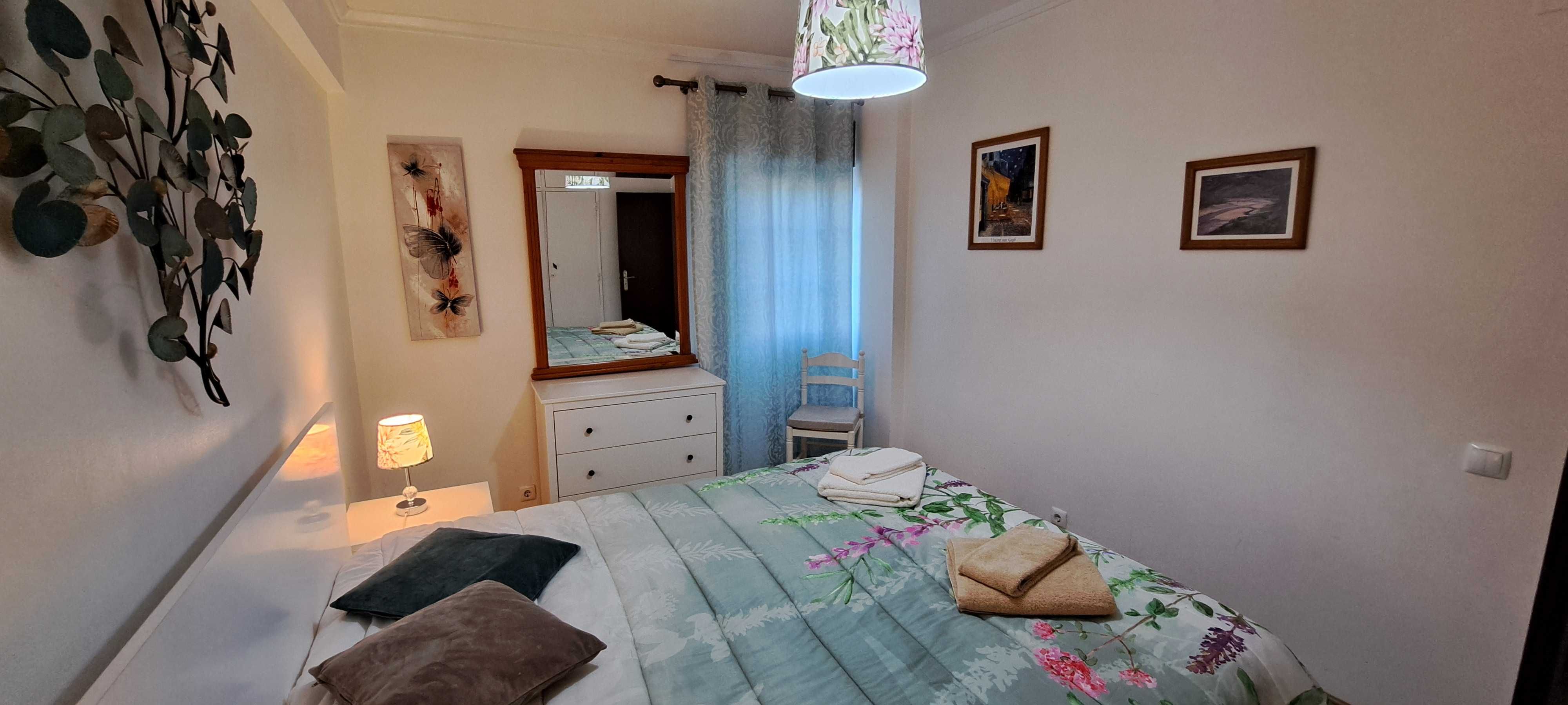 Apart T1 para férias, em Rio de Mouro, (65€ Noite). a 400m do comboio