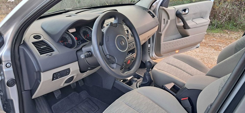 Renault Mégane II (fase II) 1.5dCi 106cv de 2008, 2600EUR (valor fixo)