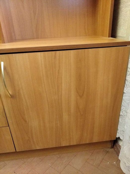 Книжный шкаф со встроенным комодом, современный, не совдеп, Салтовка