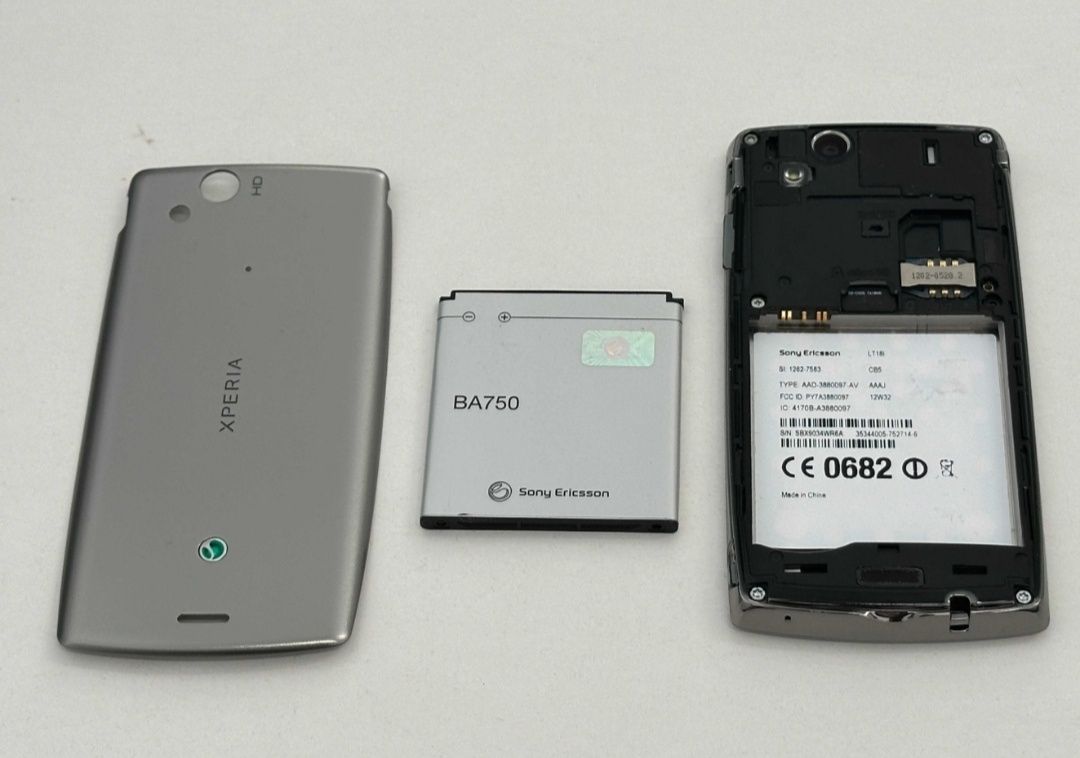 Sony Ericsson Xperia ARC S bez simlocka, sprawny, zadbany Nowy